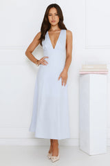 Iconic Moments Midi Dress Blue