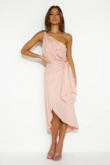 Holding On Midi Dress Apricot
